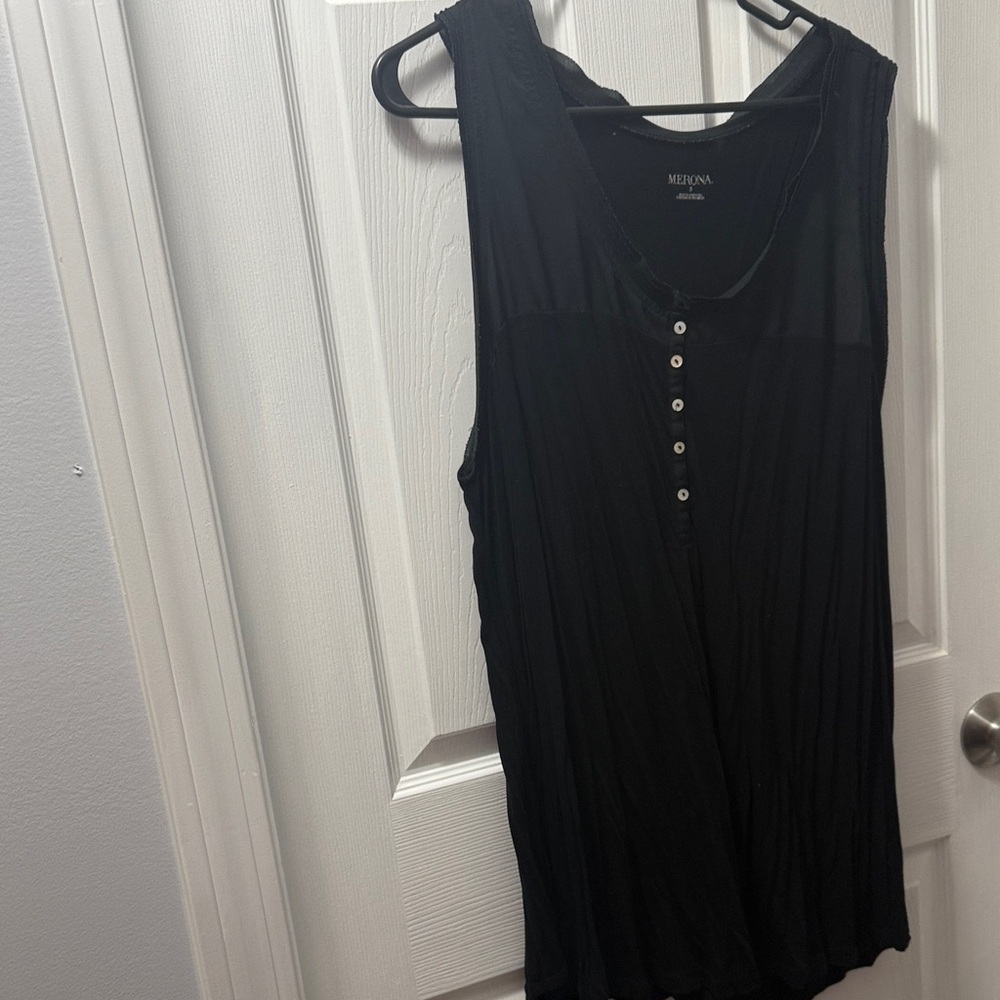 Merona Black Button-Front Tank Top